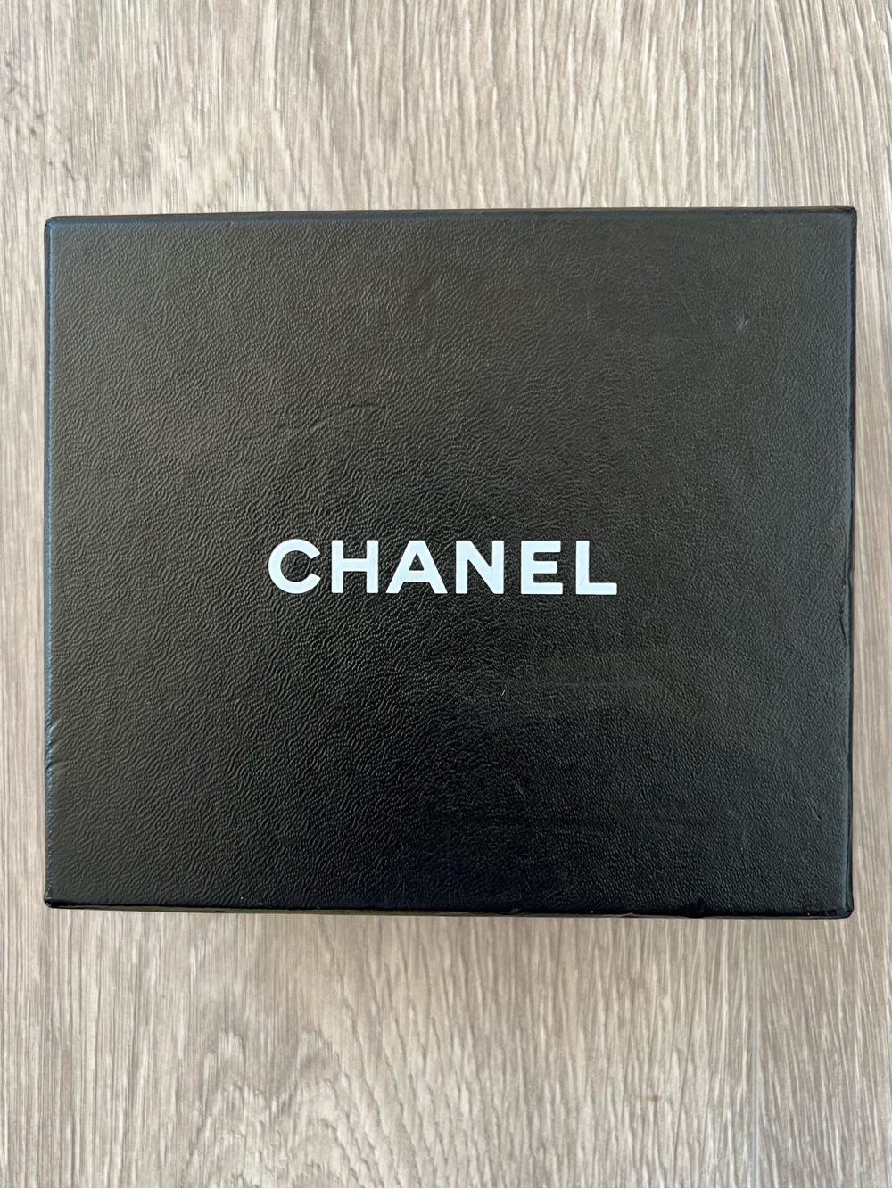 Chanel Box (BB394)